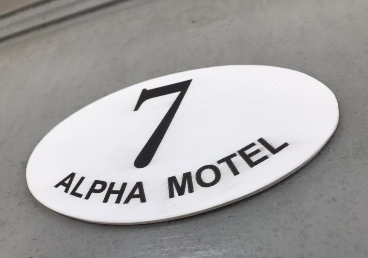 Alpha Motel Пантай-Ченанг Екстер'єр фото