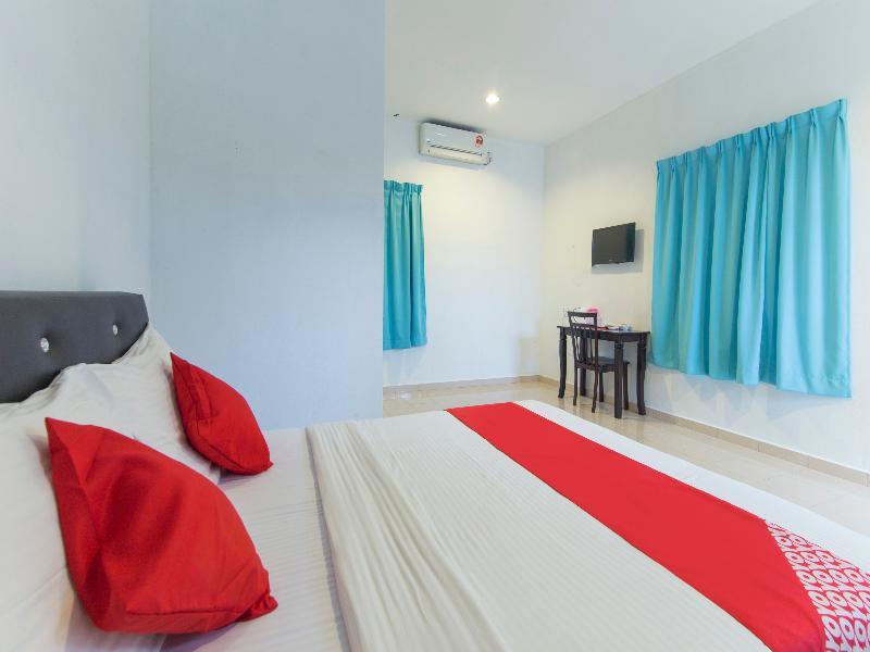 Alpha Motel Пантай-Ченанг Екстер'єр фото